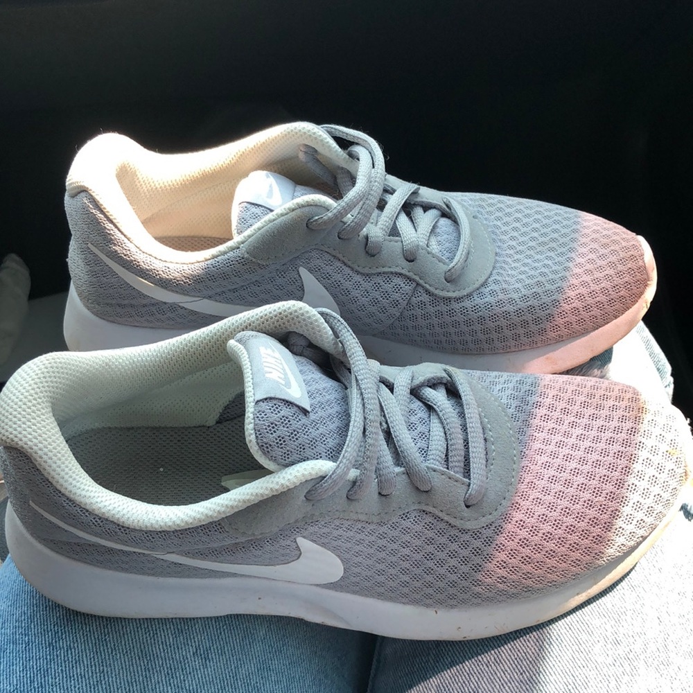 Nike Tanjun